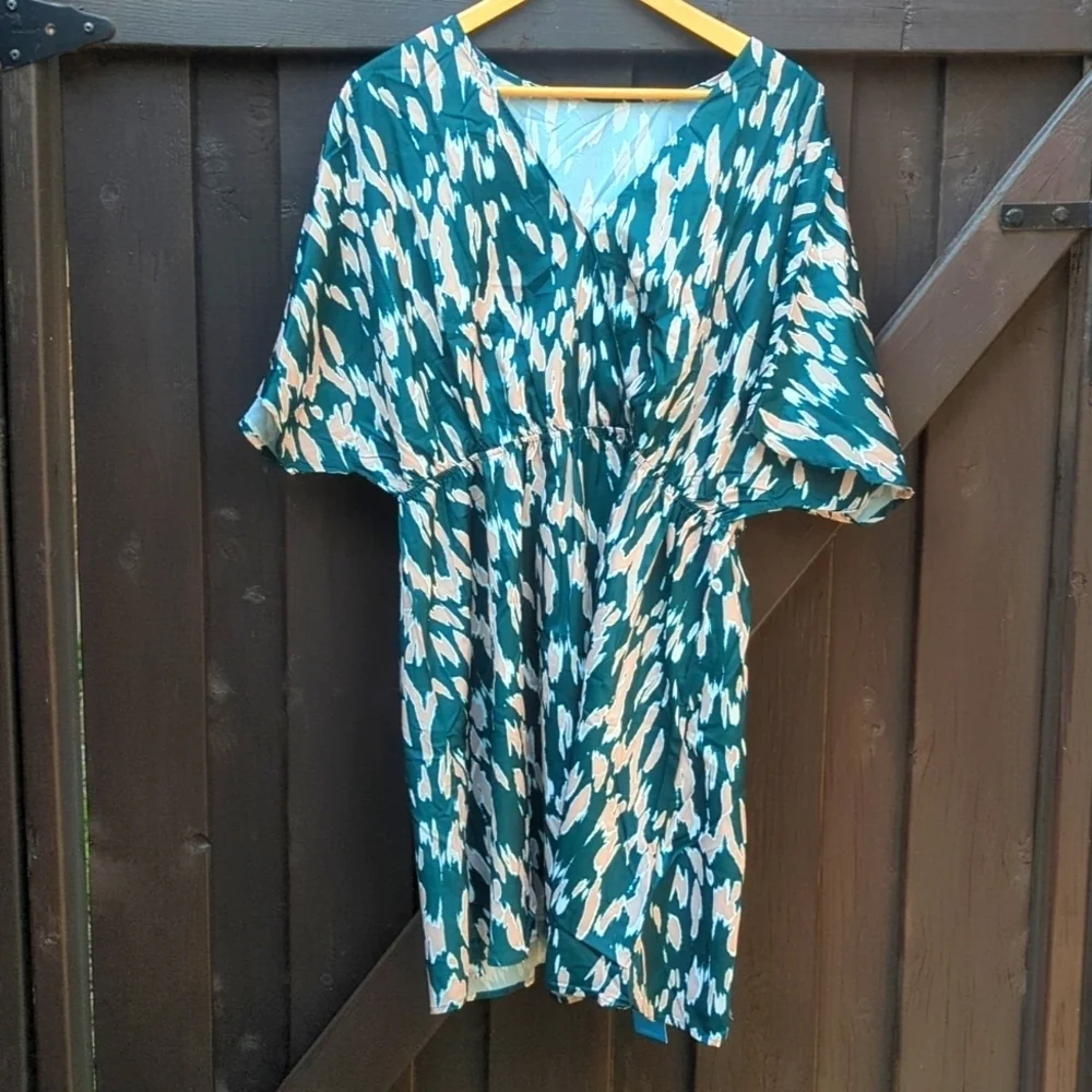 Cupshe Green & Gray White Patterned Women's Swim Dress Coverup - XL NWT - Picture 2 of 5
